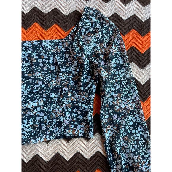 Lulus NWOT Black Floral Print Ruched Cropped Long Sleep Top sz XL - Picture 3 of 9